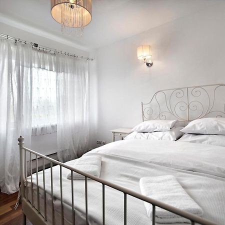 3 Bedrooms Apartment Zoliborz Gwiazdzista Varsó Kültér fotó
