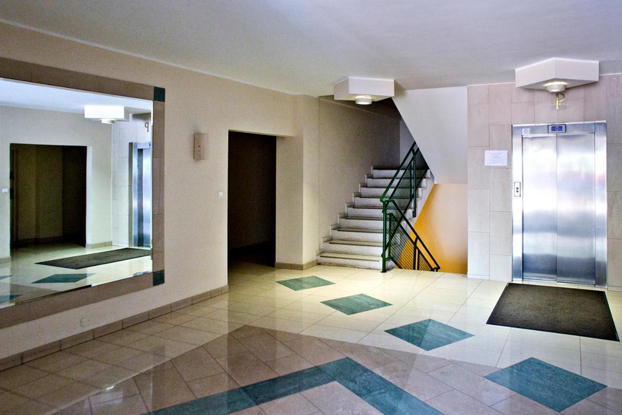 3 Bedrooms Apartment Zoliborz Gwiazdzista Varsó Kültér fotó